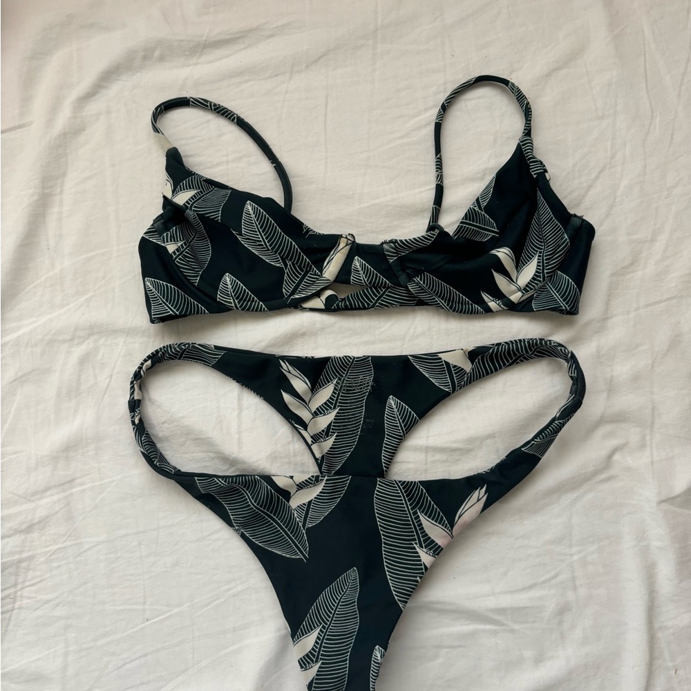 Leaf Print Bikini Set
